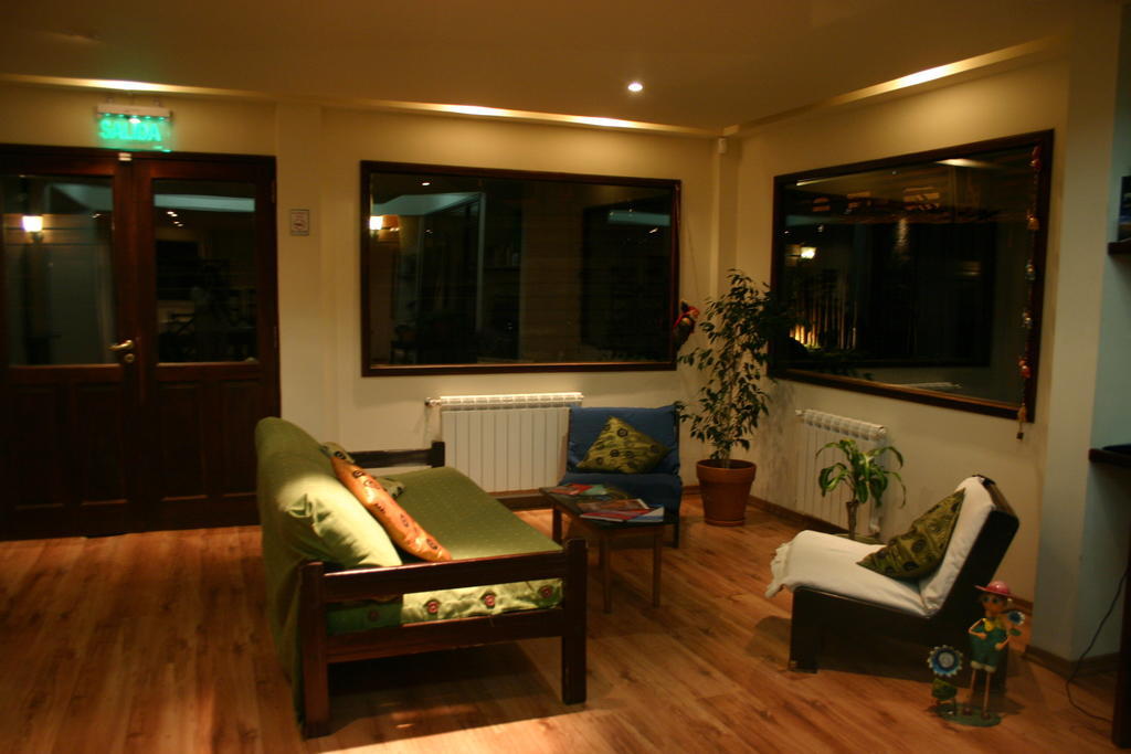 Hostería Los Gnomos El Calafate Exterior foto